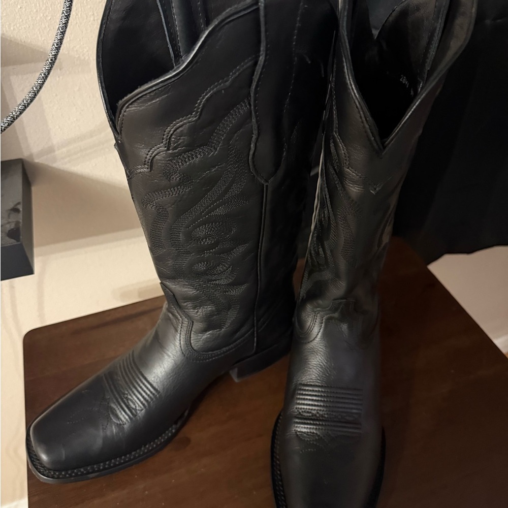 Classic Black Leather Cowboy Boots